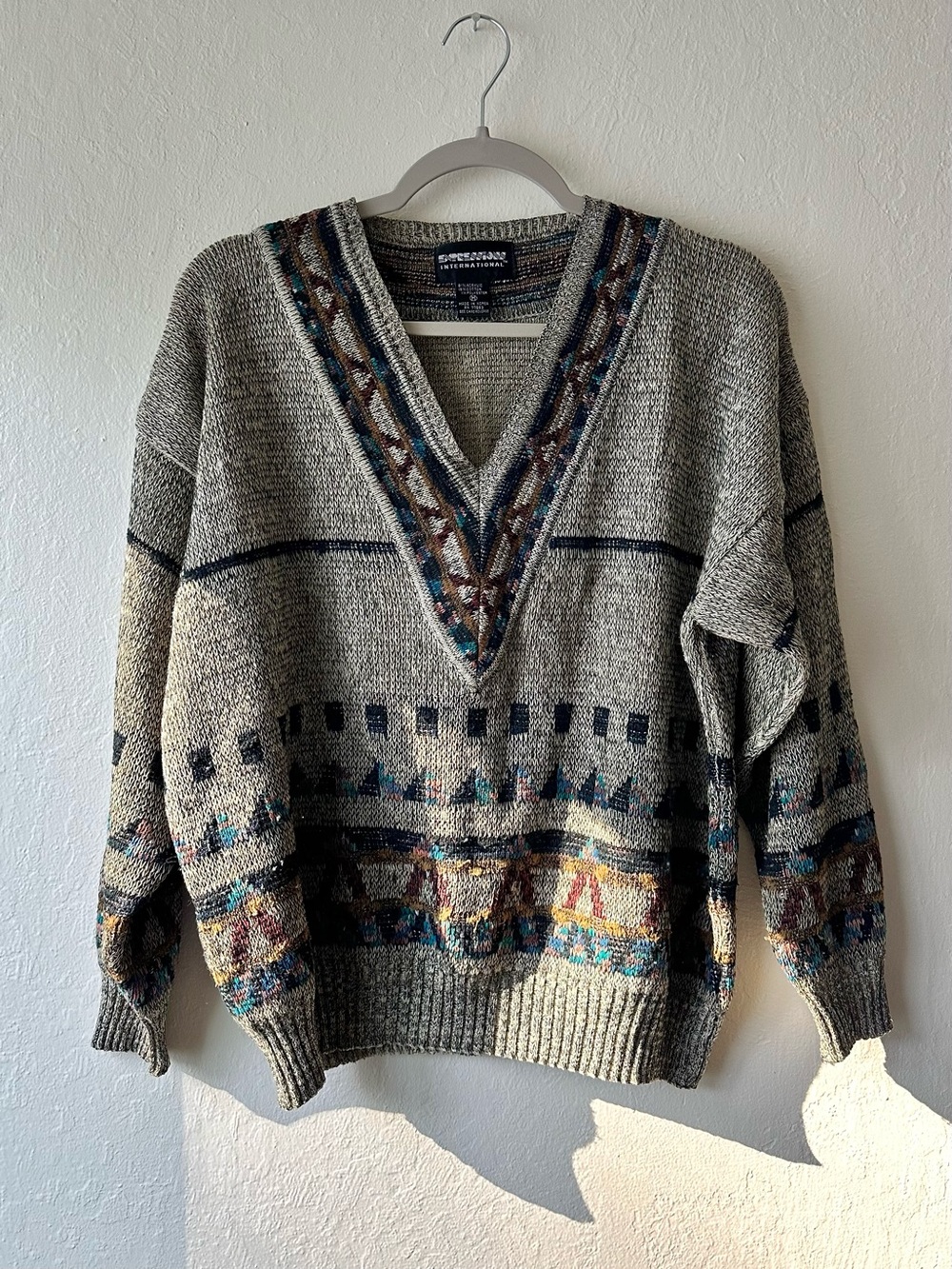 Vintage 1980s expressions international knit v neck sweater medium